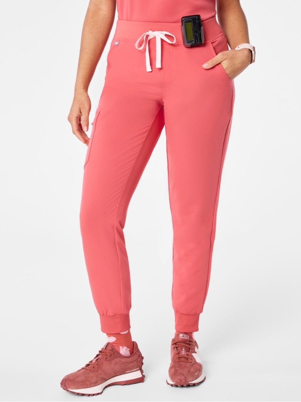 FIGS Zamora High-Rise Jogger Scrub Pants (Pulmonary Pink)